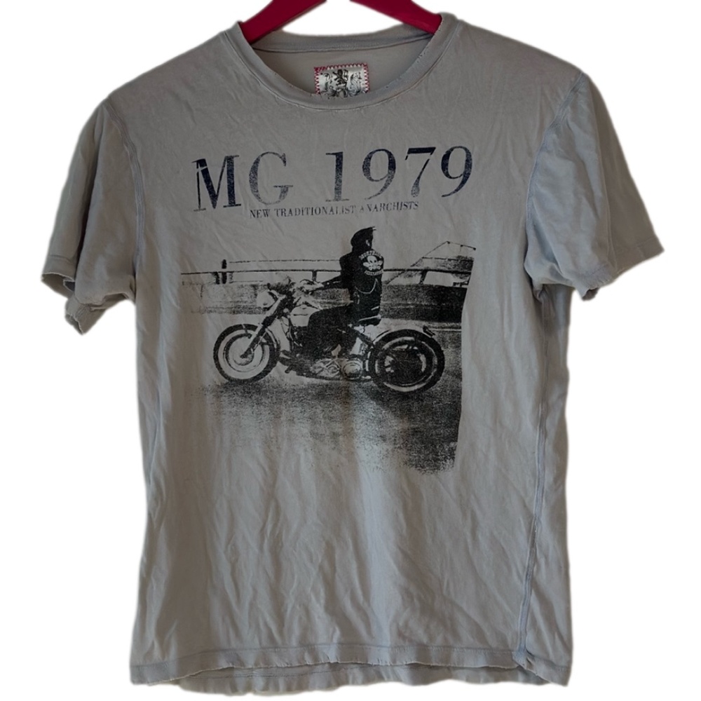 MG 1979 Graphic Crewneck Tee - Light Gray